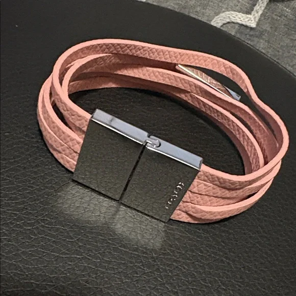 Coach Leather Multi-strand Wrap Bracelets with Silver-tone Hardware - Picture 4 of 9